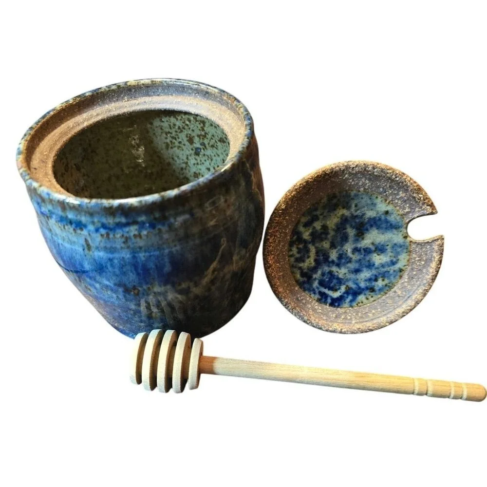Blue‎ Glaze Signed Pam Snyder Studio Art Pottery Honey Pot with Lid & Wood Wand